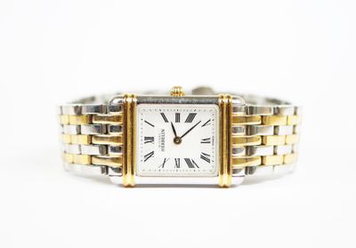 une image représentant une montre pour femme avec des chiffres romains