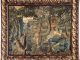 une image d'une tapisserie accrochée au mur d'une pièce