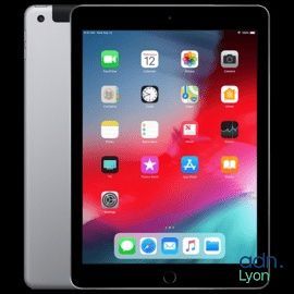L'iPad Air est présenté avec sa face avant et son profil tournés vers l'extérieur, à l'opposé de l'appareil photo.