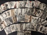 un lot de vieilles photos en noir et blanc sur une table