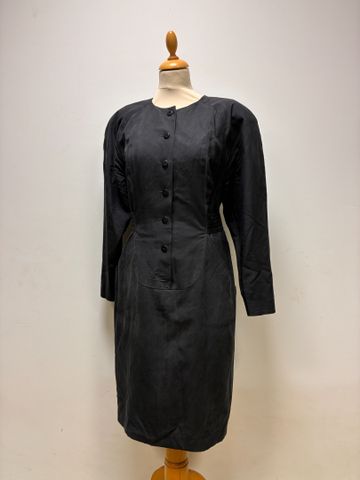 Karl LAGERFELD : robe en soie noir taille 42