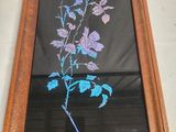a picture of a picture of a flower in a picture frame