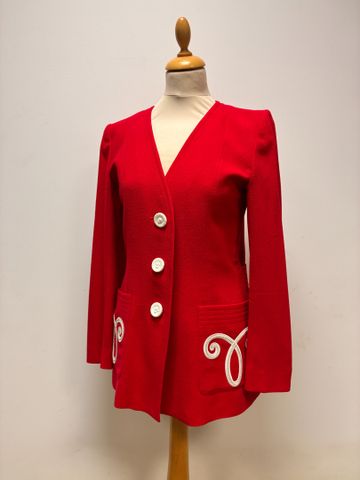 Yves SAINT LAURENT Variation – Veste en crêpe de laine rouge, 3 b...
