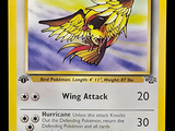 une carte Pokémon sur laquelle figure l'image d'un oiseau