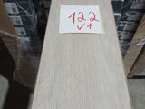 un morceau de bois posé sur une palette