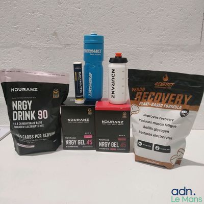 de nombreux types de produits de sport sur la table