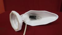 Lampe veilleuse en porcelaine blanche représentant une Victo… (photo 6)