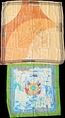 HERMES - Deux carrés. Le premier en coton modèle "Henry Smit…