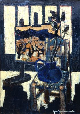 tableau représentant un vase bleu avec des fleurs posé sur une chaise devant une fenêtre