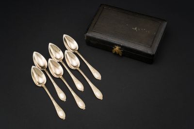 Suite de six cuillères à café en argent vermeillé 950‰ à déc… - Photo 1