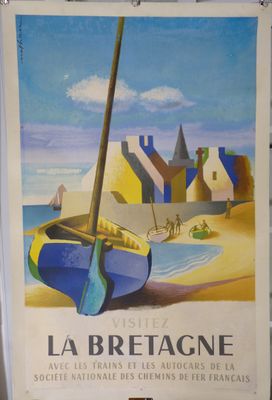 tableau représentant un bateau sur une plage, avec un village en arrière-plan