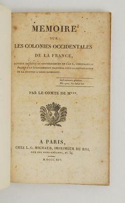 un livre ouvert sur lequel est posée l'image d'un oiseau