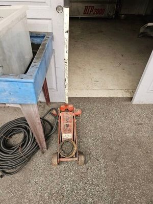 Cric rouleur deux tonnes - Photo 1