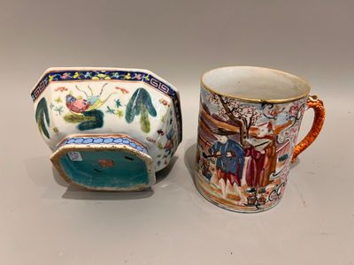 paire de tasses et soucoupes en porcelaine chinoise
