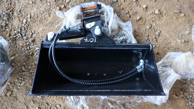 Godet inclinable hydraulique L700mm pour mini-pelle 0,8t-1,2t, ax...