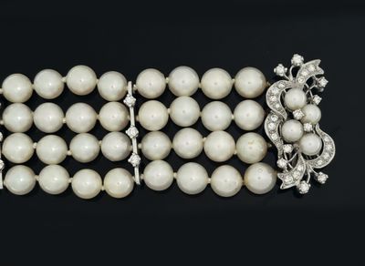 Large BRACELET composé de quatre rangs de perles de culture, les barre - Photo 1