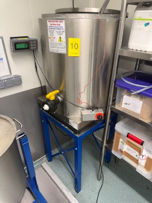 Cuve double peau chauffante type bain marie SOAP EQUIPMENT (Capacité 4 - Photo 1