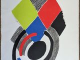 une image représentant une photo d'une œuvre d'art posée sur une table