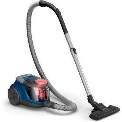 un aspirateur bleu et argent muni d'un tuyau, sur fond blanc