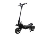 On voit l'image d'un scooter sur fond blanc.