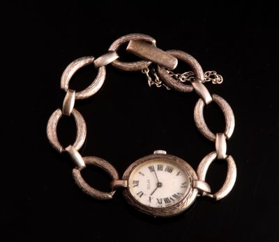 Montre de la marque SUJA, boitier en argent, fin XIXe siècle - début X