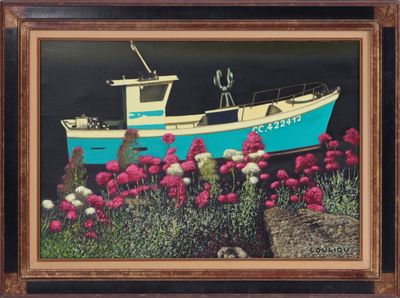 tableau représentant un bateau bleu et blanc au milieu d'un champ de fleurs roses
