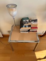 Lot comprenant : Un fauteuil à accotoirs à enroulement, le d… (photo 3)