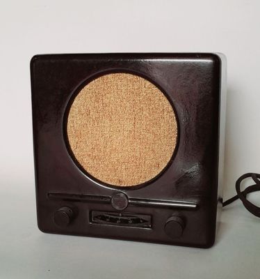 TELEFUNKEN (Radio H. Mende and Co).