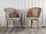 paire de chaises françaises anciennes à dossier en rotin, avec dossier en rotin et dossier en rotin