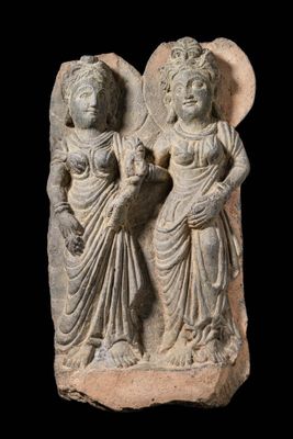 Relief EN Pierre DE Gandharan ReprÉSentant Deux Femmes EN TR…