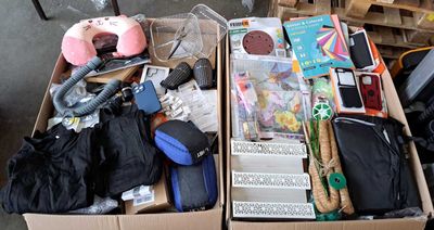 76 / 1 palette de 160 kg de mix (tuteur coco, oreiller… - Photo 1