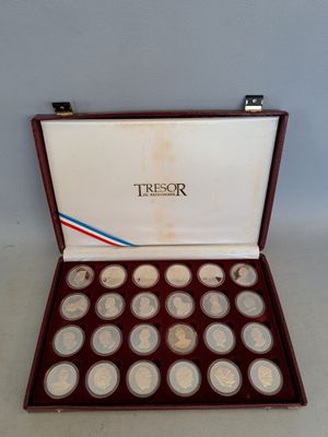 Les présidents de la République, Coffret de 24 médailles en …