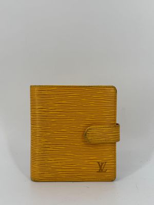 louis vuitt wallet in yellow