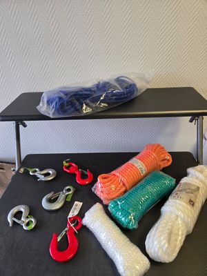 Lot 5 crochets levage et 5 rouleaux cordage
