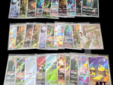 de nombreuses cartes Pokémon différentes sur fond noir
