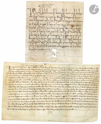 deux pages d’un manuscrit comportant des inscriptions et une feuille de papier comportant des inscriptions