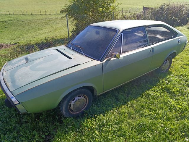 Véhicule particulier RENAULT 15 TL immatriculée 871 FQ 23, 63960 ...