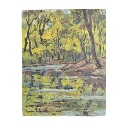 une peinture à l'huile représentant une rivière entourée d'arbres, avec des personnes sur la rivière