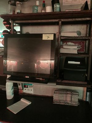 Système de caisse comprenant 2 écrans tactiles et 4 impriman…