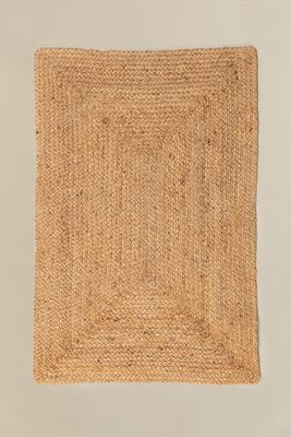 gros plan d'un tapis sur une surface blanche