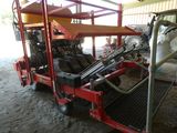 une image représentant un tracteur avec une remorque attelée à l'arrière