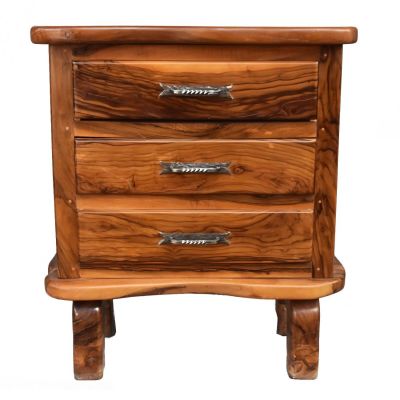un gros plan d'une commode en bois sur fond blanc