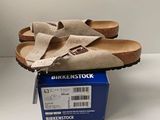 sandales Birkenstock pour femme, neuves, dans leur boîte d'origine