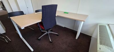 2 BUREAUX D'ANGLE PLATEAU BOIS PIETEMENT METAL 160 X 80 AVEC…