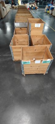 Ensemble de 9 palettes avec ridelles, 5 demies-palettes avec… - Photo 1