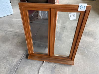 Fenêtre en bois deux vantaux double vitrage 4x16x4 (dimensio…