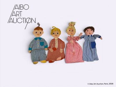 Bonne nuit les petits Un lot de quatre range pyjamas des ann…