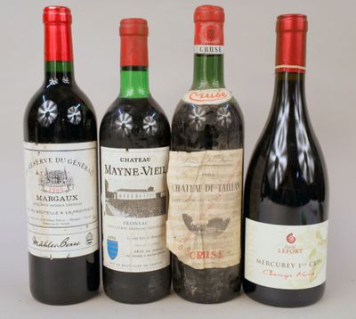 Ensemble de 4 bouteilles : 1 x La réserve du Général, Châtea…