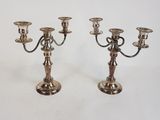 paire de candélabres anciens plaqués argent avec bougeoirs