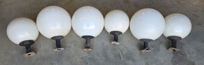 6 lampes de jardin avec globe plastique (2 diamètres : 35 et…